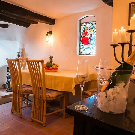 Vakantiehuis Monaco Middle Of Old Town Of Vieux Village Romantic Hideaway With Spectacular Sea View Èze